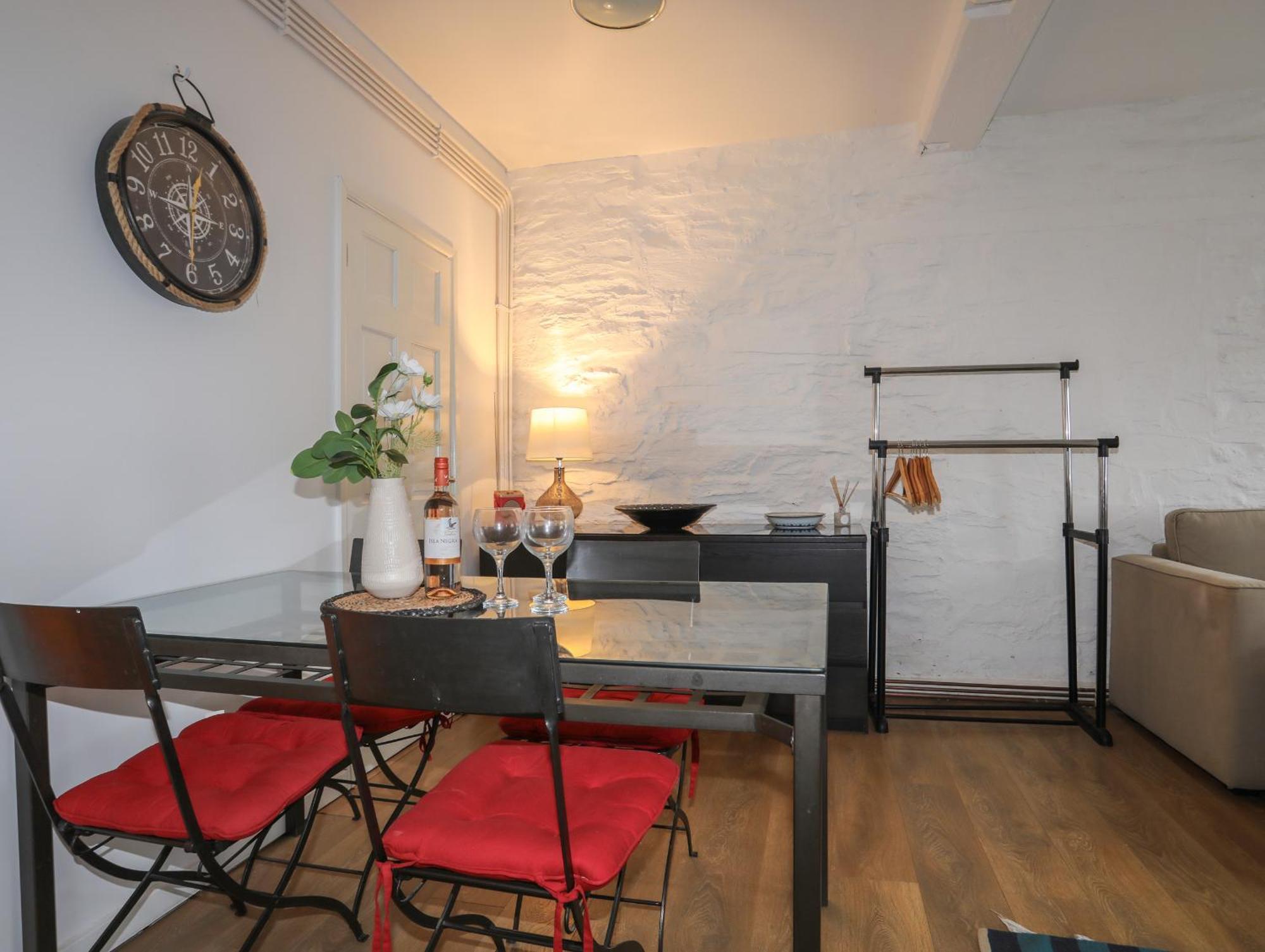 Cornhill Courtyard Apartment Портмадог Екстериор снимка
